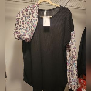 HoneyMe Black Waffle knit Top w/ Bright Leopard Print Bubble Sleeves!